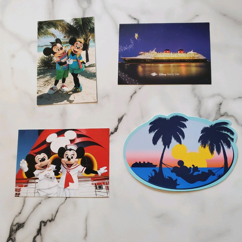 4 Disney Post Cards Mickey & Minnie Disney Cruise Line